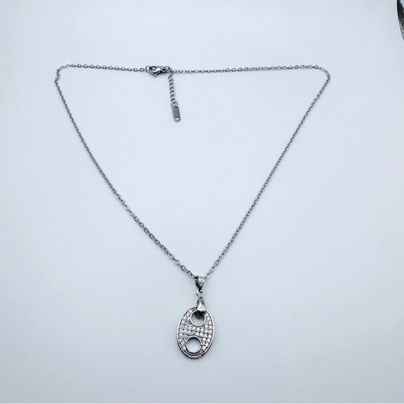 Soda Cap Silver Pendant Necklace - Picture 3 of 5